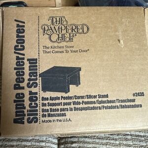 2435 The Pampered Chef Apple Peeler Corer Slicer Stand ~ Made In USA